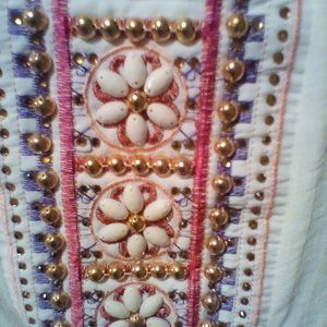 Wrangler tunic top. Cream beaded. Size Large